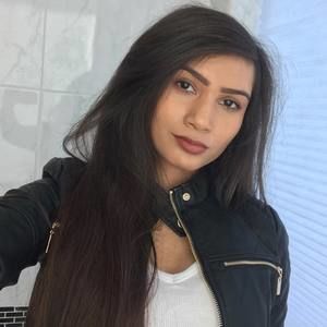 Meet your Posher, Karina